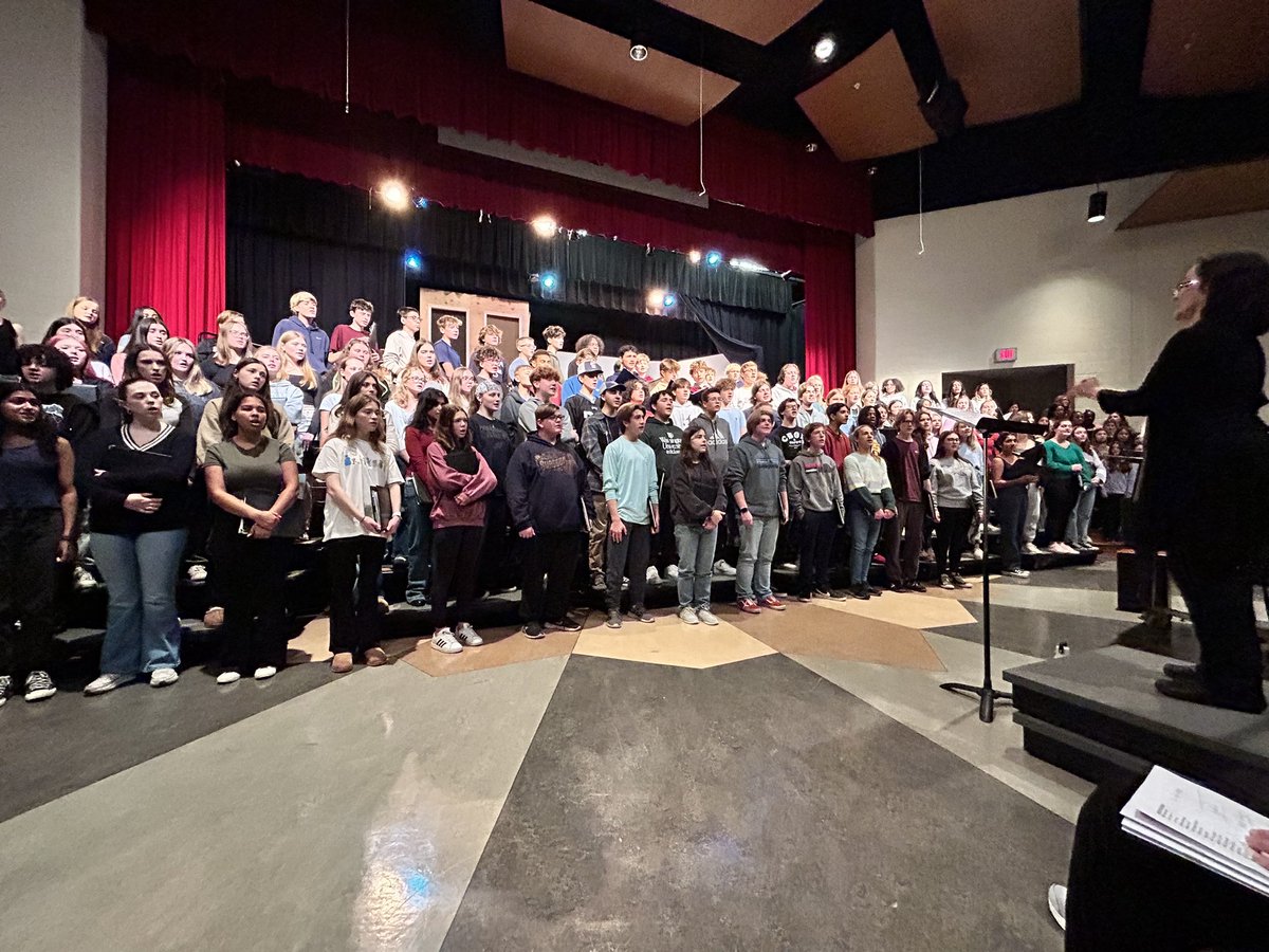Come on out to West Chester East HS at 7pm tonight to watch the <a href="/WestChesterASD/">West Chester Area SD</a> Choral Festival, featuring students grades 5-12 from every school in the district, and the premiere of my newest piece “A Symphony Divine!” <a href="/NAfME/">nafme</a> <a href="/GWCC_PA/">West Chester Chamber</a> <a href="/FugettMS/">Fugett Middle School</a>