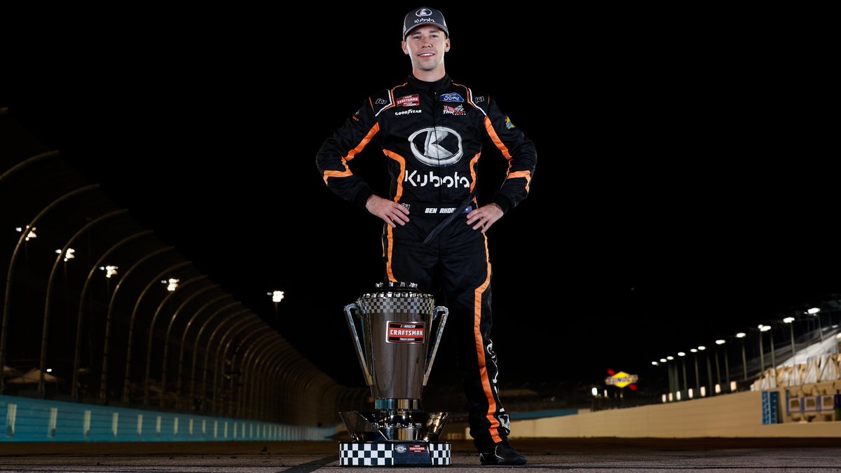 A three-series @nascar sweep. Historic? Absolutely. Over it? Not even close. 🧹🏆 #FordChampionshipWeekend