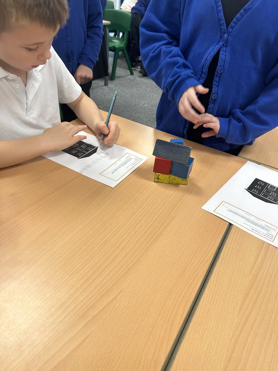 KingstonParkAc1's tweet photo. Year 2 were construction workers today in D&amp;T! They were given some designs by an architect and had to construct the buildings, a fab first day back 👷🏼🏡🔨🔧 @Mrs_ACarlin https://t.co/CQODmgnjnM