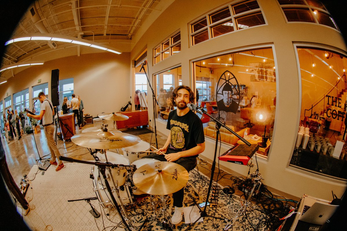 keepwarmtn's tweet photo. Happy Birthday #theabbeycoffeeco!! Thank you Indiana for the warm welcome! We hope to see you again soon!
📷: @kyleanadu 
#keepwarm #indieband #indiemusic #livemusic #theabbeycoffeeco #theabbey #poprock #poppunk #nashvillemusic #keepwarmtn https://t.co/Pb5Ftp9Fk1