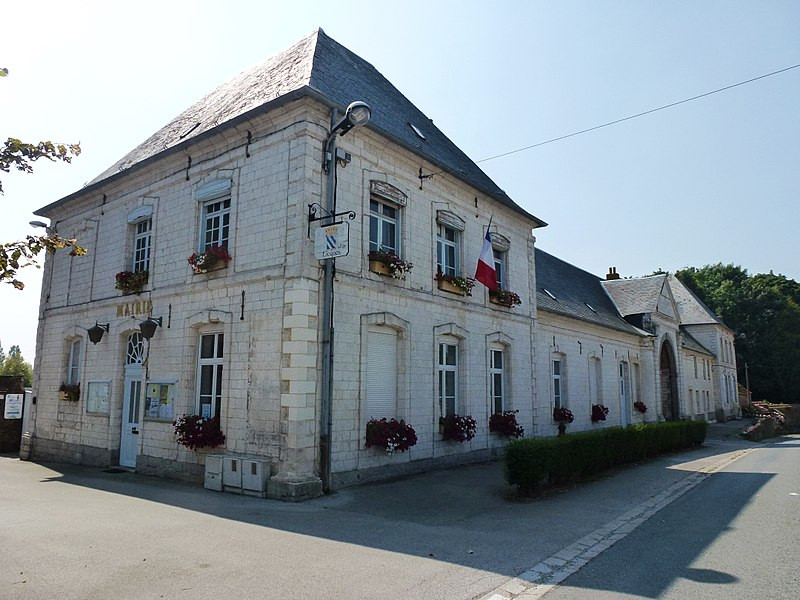 MonumentumFr's tweet photo. Ancienne abbaye des Prémontrés à #Licques (#PasDeCalais) L'église date de la première moitié du XVIIIe siècle, tandis que le bâtiment d'entrée est du troisième quart du XVIIIe siècle. Construction XVIIIe siècle...
Suite 👉 https://t.co/c07YUP3k23
#Patrimoine #MonumentHistorique https://t.co/UWZ1Nojw3Z