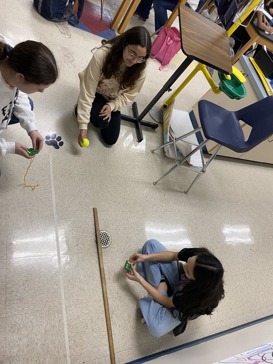 Mindi_Maturin's tweet photo. 8th grade #bobkats are all in - engaging on speed and velocity! Identifying, measuring, timing, calculating! #5Emodel #herewegrow @WISDBrabham https://t.co/23swbigAeE