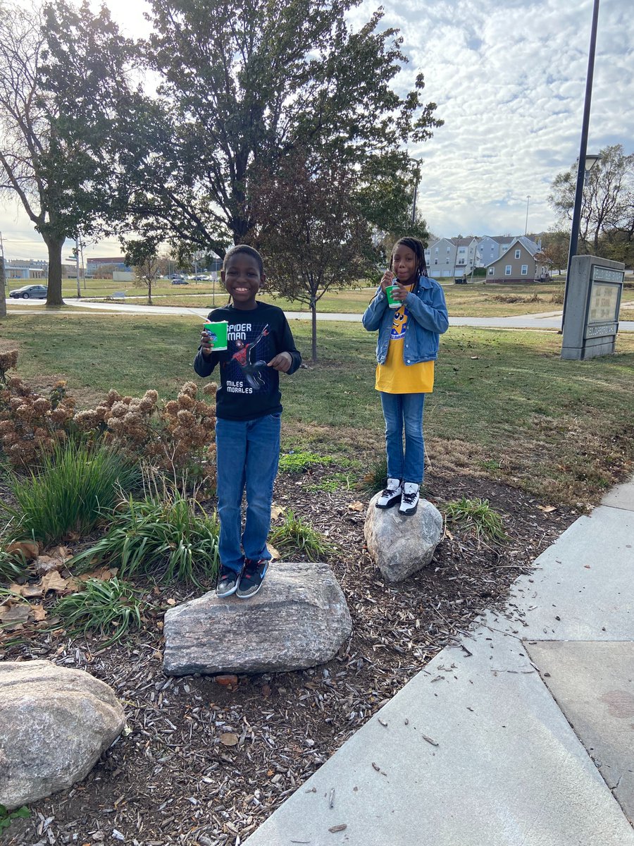 Today our students who had perfect attendance in Quarter 1 were awarded with Kona Ice! #OPSProud #KellomElementary