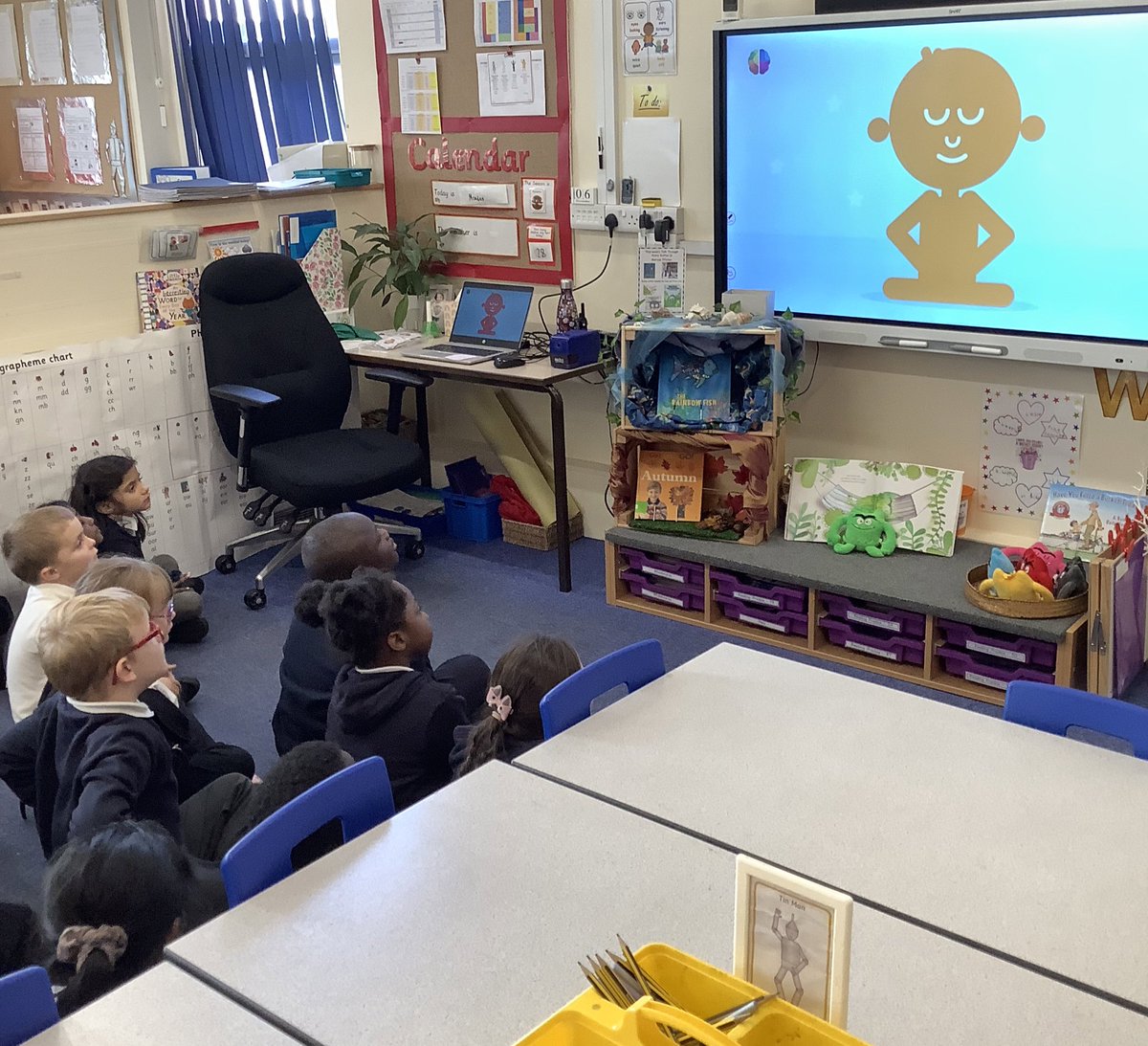 PindersPrimary's tweet photo. Today Y1/2 focussed on the feeling of calm. We talked about things that make us calm, discussed the steps to calming down and learnt how to do belly breathing. #PPSEL https://t.co/HoHs3MGYcF