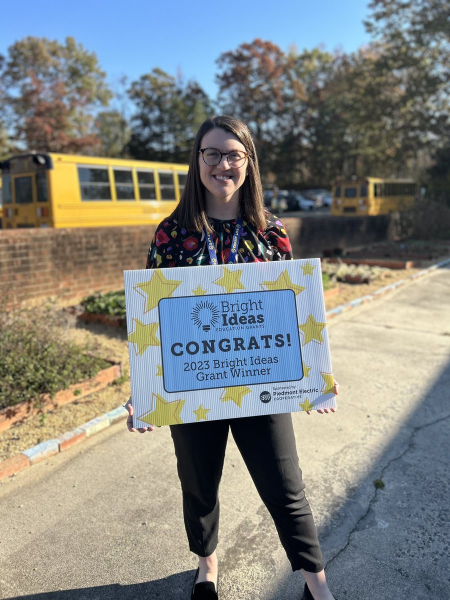 GABChamps's tweet photo. Count them…1, 2, 3, 4….

4 Bright Ideas Grants got delivered to the #1 this morning! So excited to have our staff recognized for their hard work and tremendous ideas to impact learning for all of our CHAMPS. GAB is a special place to be. 

#CHAMPSLife https://t.co/SknSJSk8kF