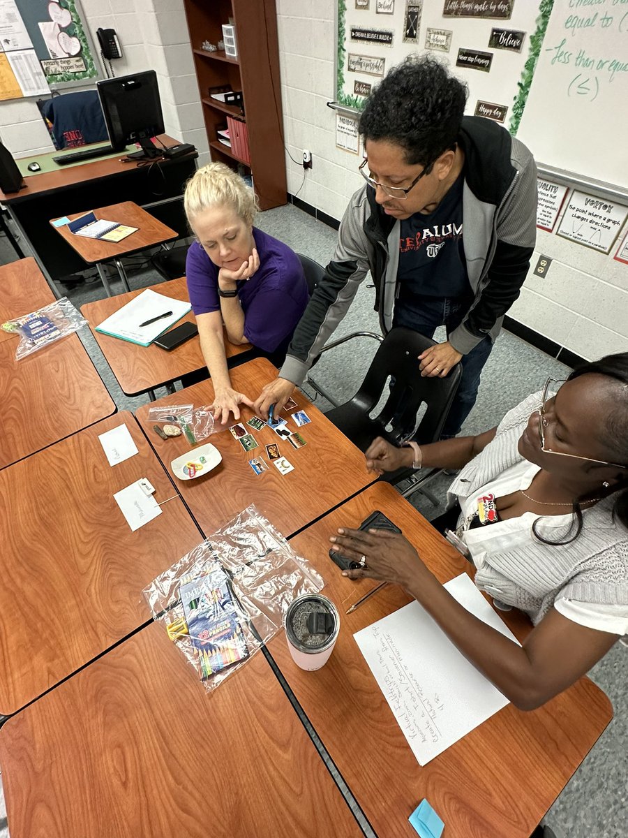 rogersstac's tweet image. Teachers in our Ea4Rth Science session were a making some noise learning about natural resources and how to Reduce, ReUse and Recycle. @jamologan @AISDElemScience #MyAldine