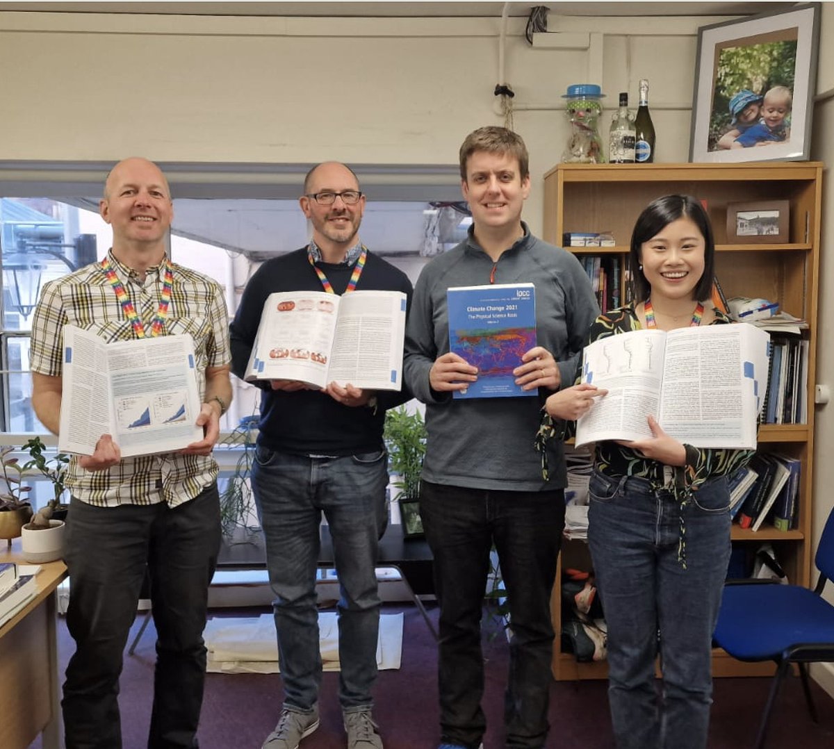 We love seeing our hard work in print. The @IPCC_CH international assessment on climate change arrived in our department day. Here are some of our contributors, showing off the figures we made. @EuniceLoClimate @ClimateDann @ClimateSamwell @mpclimate