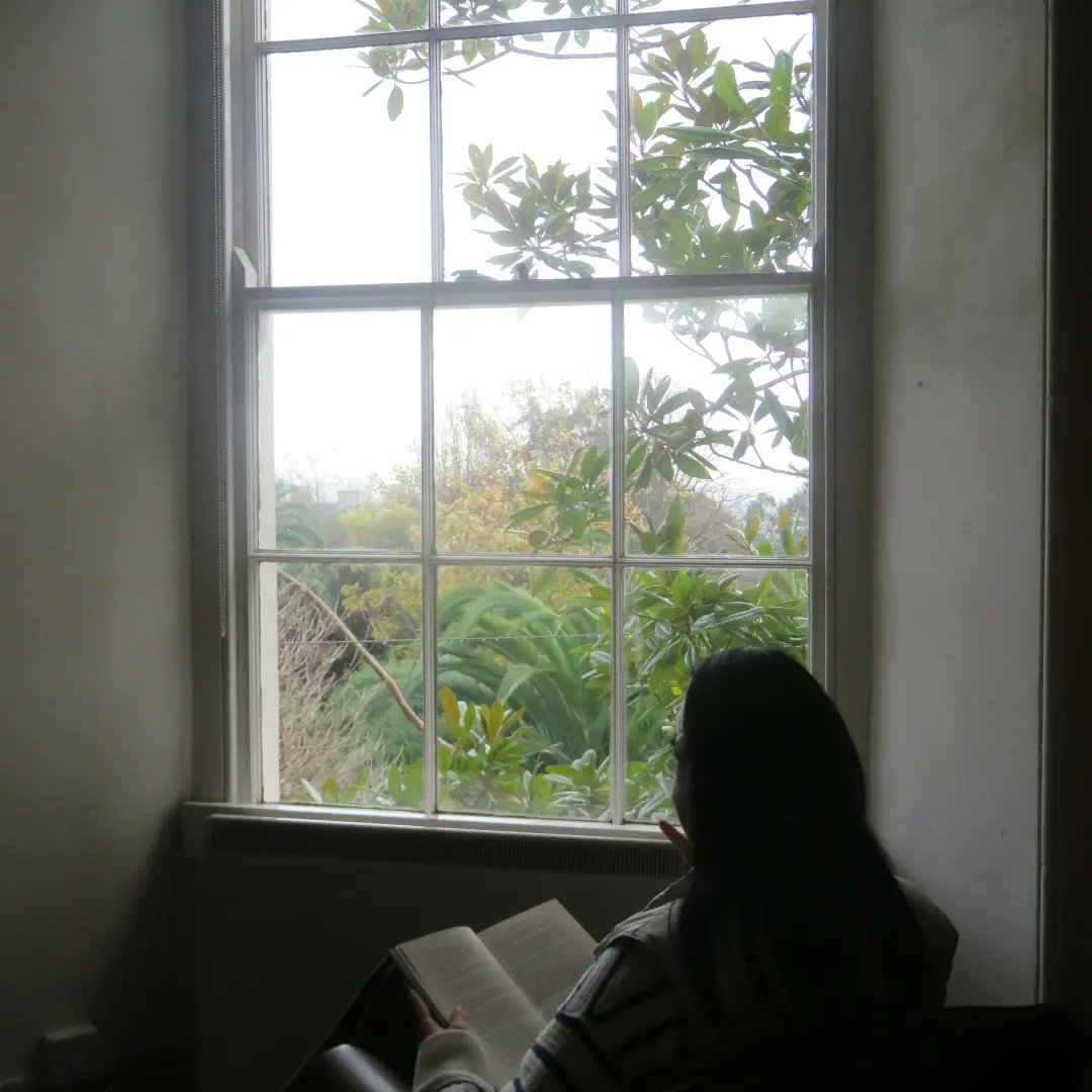 It was a delight to welcome undergraduate History students from Exeter University (Penryn) today to explore & be inspired by our historic collections and Victorian building. #RareBooks #ExploreYourArchive #Penzance #LoveLibraries @IndieLibraries @UniOfExeterHASS @UniExeCornwall