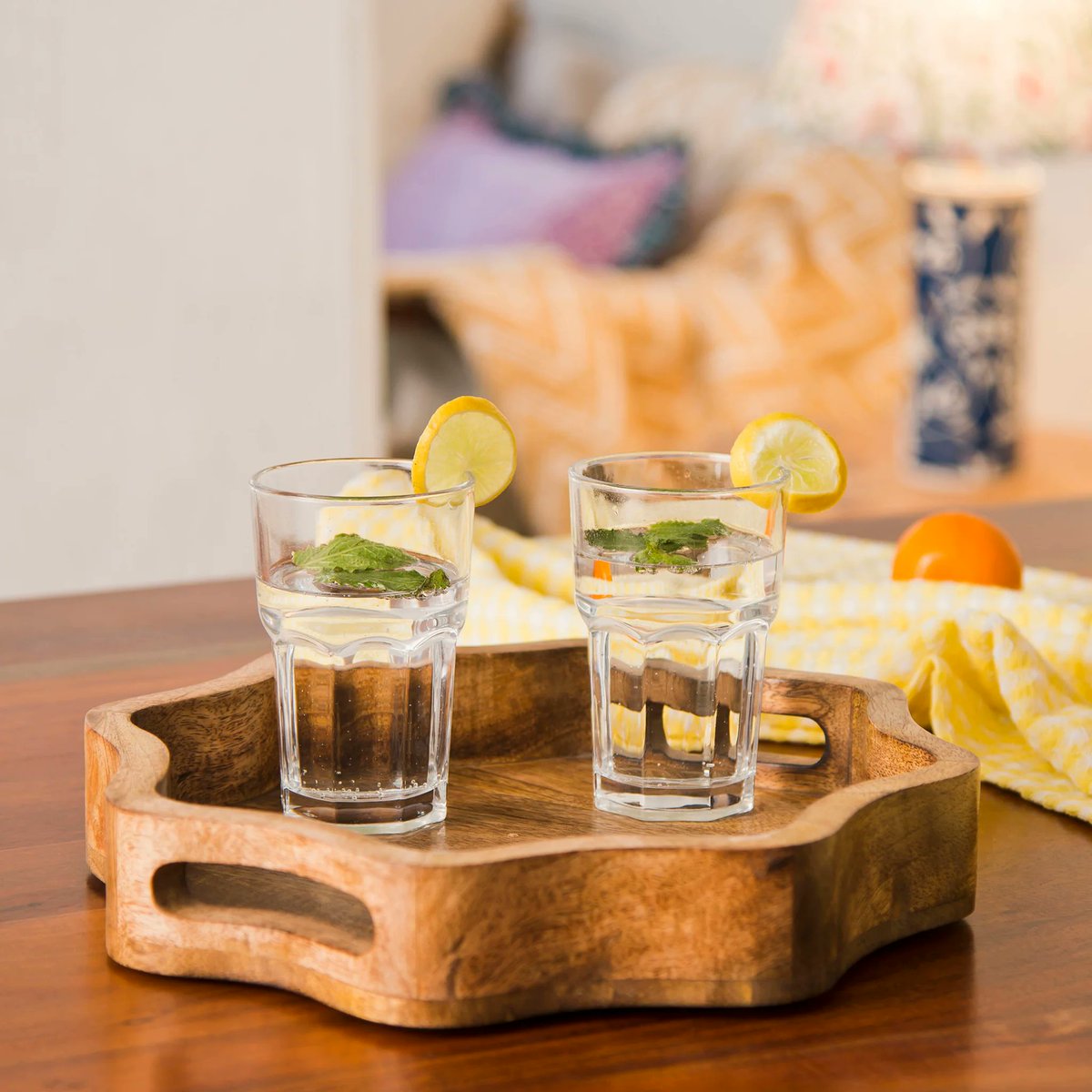 MelaArtisans's tweet photo. Crafted by hand and finished as only an artisan can, these scallop trays are instant classics.

Shop now at https://t.co/DQsSrHHDiR 
#scallop #tray #melaartisans https://t.co/ASNwWApznC