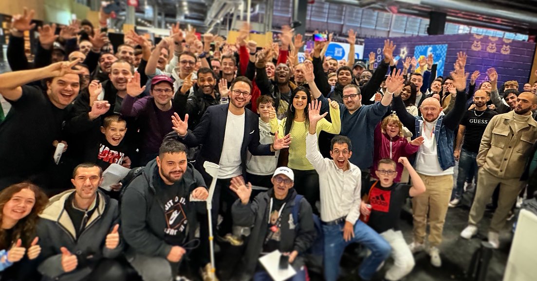 Cette Rencontre Abonnés #CaroJu à la #ParisGamesWeek 2023 était mémorable 😍

Revivez-la comme si vous y étiez... d'ailleurs, vous y étiez peut être, alors n'hésitez pas à faire un coucou dans les commentaires de la vidéo 😜 youtu.be/F_ZdptztbCI?si…