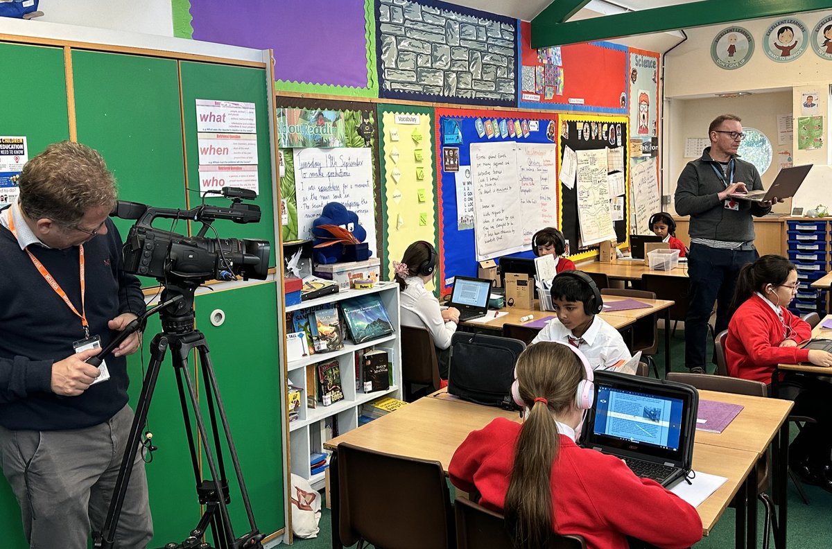 CCJacademy's tweet image. 💬 Necessary for some, useful for all.

Y6 enjoyed sharing how they use accessibility tools within #OrbitNote &amp;amp; #ReadAndWrite to support their learning in reading lessons. 

Part of a case study video on @LEOacademies #PedTech Impact Report, filmed today by @bobusher &amp;amp; @FionaAS.