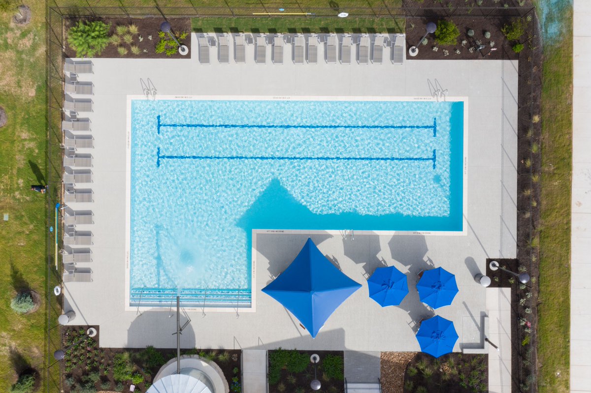 Fall is in full swing, but we're reminiscing on blue skies and warm sun on our faces. The   Presidio at TRACE Park is the perfect place to spend summer days by the pool.
 
Learn more about resident-exclusive amenities: loom.ly/r_inVVA