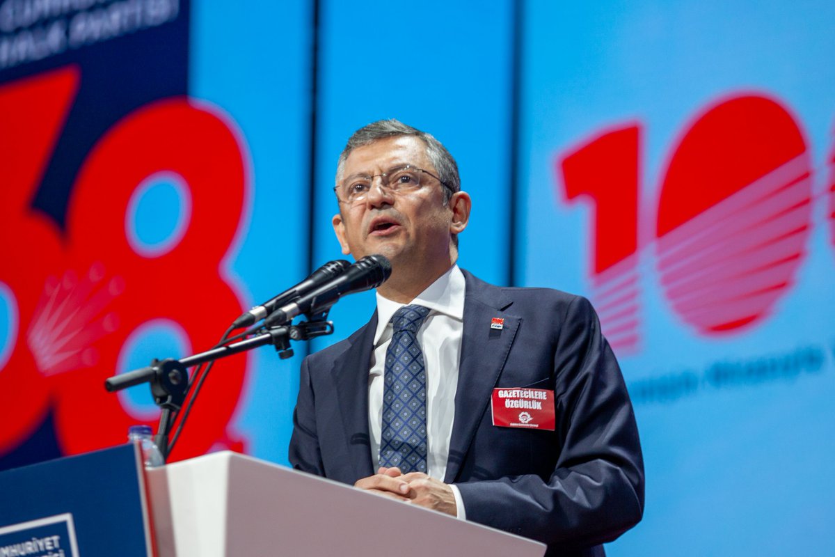 MetinTomsuk's tweet photo. CHP Genel Başkanlığına seçilen Sayın Özgür ÖZEL'İ kutluyor, üstün başarılar diliyorum.
#YaşasınCHP
#TÜRKIYECUMHURIYETİ https://t.co/Z6fkSSzZPu