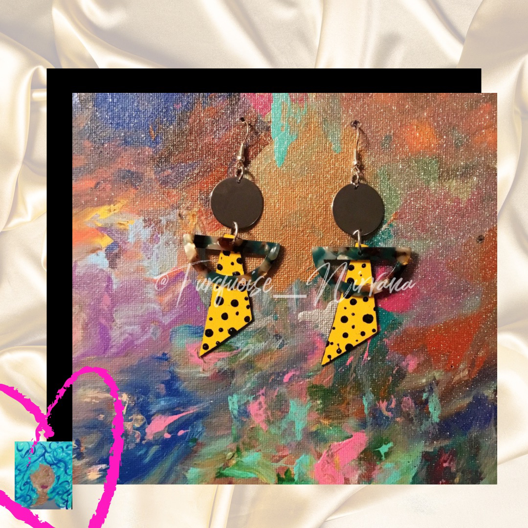 StyledByGiGi's tweet photo. 🤍
⁣•
••
•••
#handmadejewelry #handpaintedjewelry #artisticjewelry #wearableart #handcraftedjewelry #uniquejewelry #artisanjewelry #handmadeart #handpaintedart 
#jewelryartist #artisticcreations #handmadeaccessories #jewelrydesigns #handmadegifts #handpaintedg... https://t.co/UDvFsnDZGV