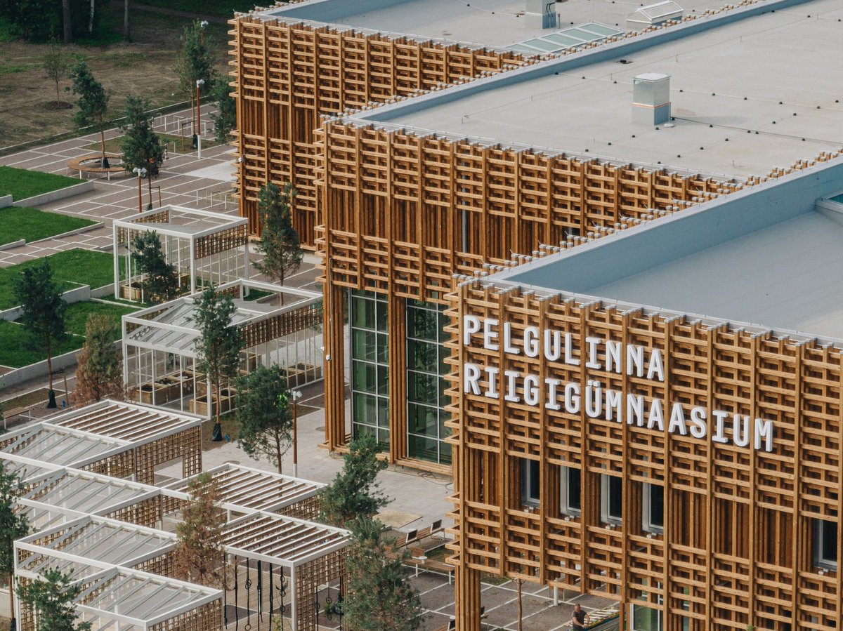 estxkid's tweet image. Tallinn Pelgulinna State High School declared as the Best Wooden Building of The Year in Estonia. Designed by Arhitekt Must.