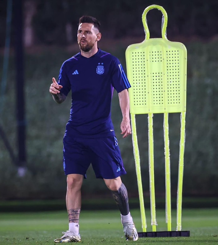 Çete lideri Alberto: "Messi'nin evine girmek isteyenleri birkaç kez durdurdum. Aslında Messi'yi kendim de soyabilirdim. 1 yıl önce bu fırsatı yakaladım ama yapmadım. Çünkü Messi'ye çok büyük saygı duyuyorum." (El Espanol)