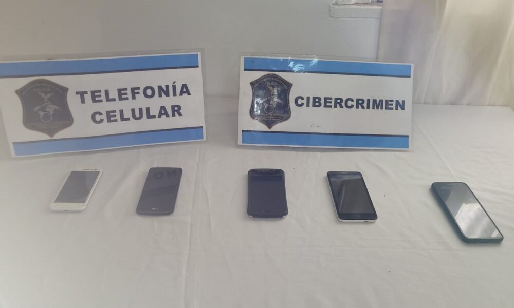 labrujula24's tweet image. Allanaron un domicilio en Coronel Dorrego por un caso de grooming labrujula24.com/notas/2023/11/… #Laregión #cibercrimen #coroneldorrego #grooming