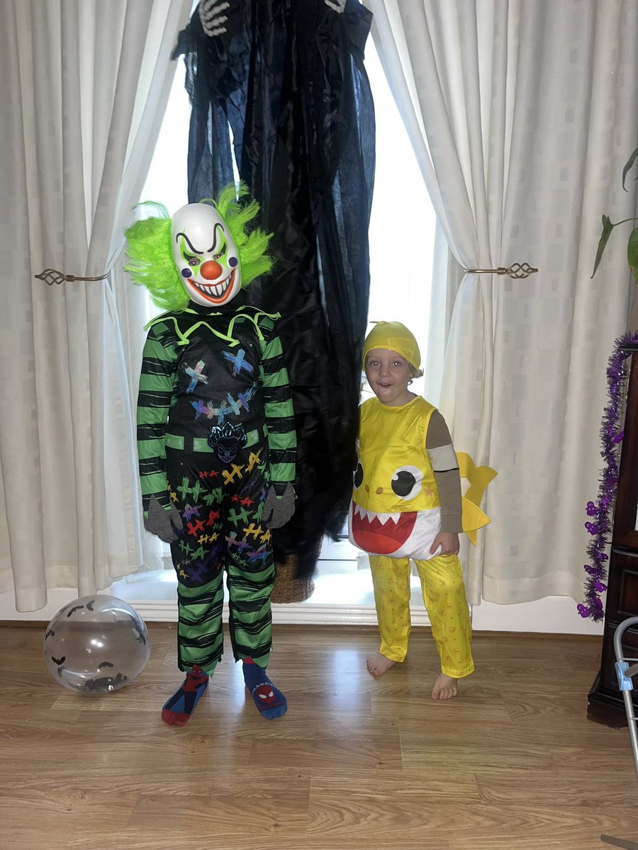 Chloe Barton tweet media