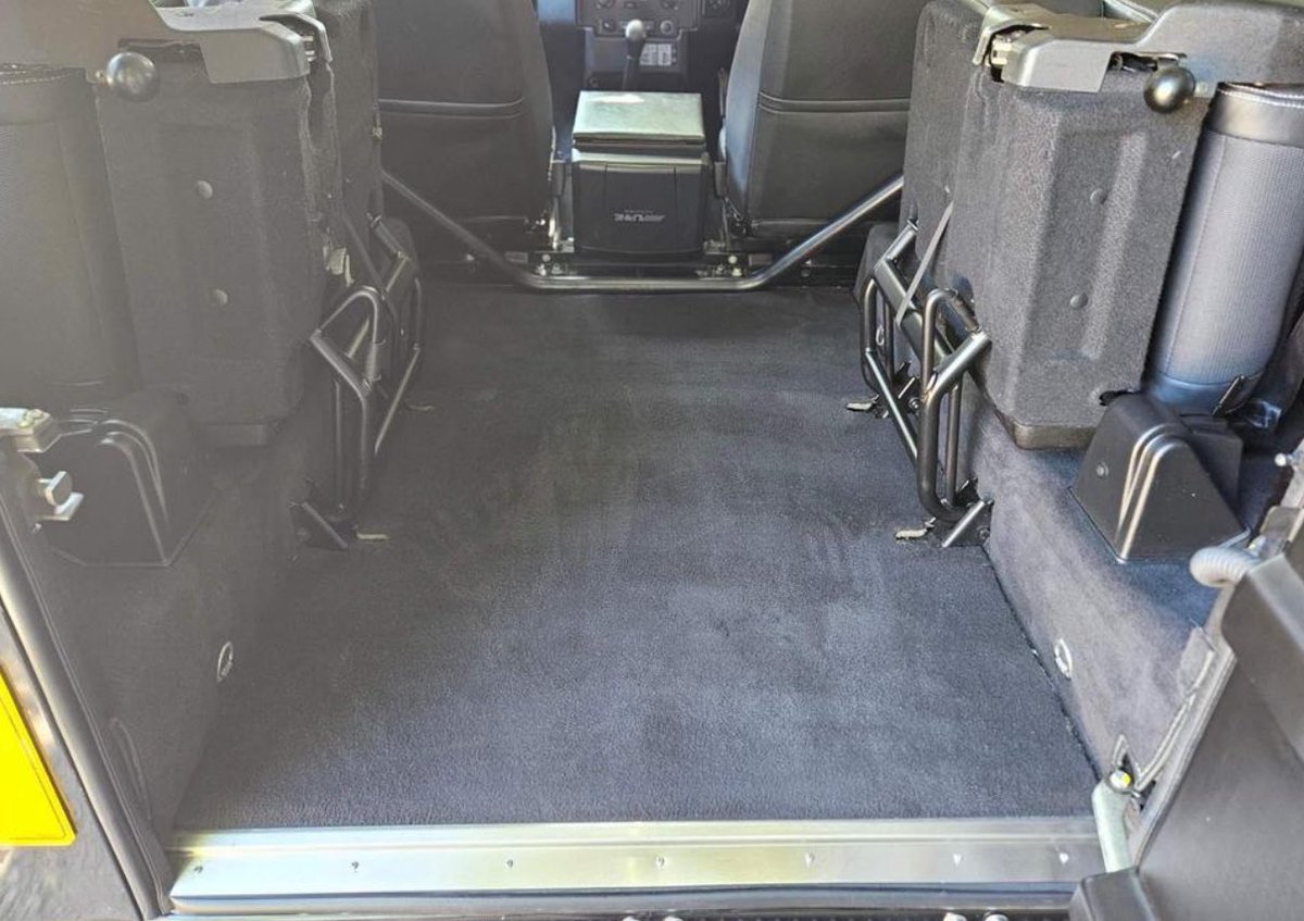 LandRoverMUD's tweet photo. Nice and clean inside…

#Defender90 #LandRover https://t.co/4Juh2CBNlZ
