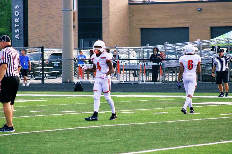 _AngeloFuller4's tweet photo. 2023 season film https://t.co/ZDTjfiwxlJ 💪🏾🔛🔝🔜
@NP_Recruiting @RyneRezac @DeepDishFB @CoachRenoYale @athdynastychris 
@Shepardfootball @EDGYTIM @LL7NV https://t.co/4AfjSraYt0