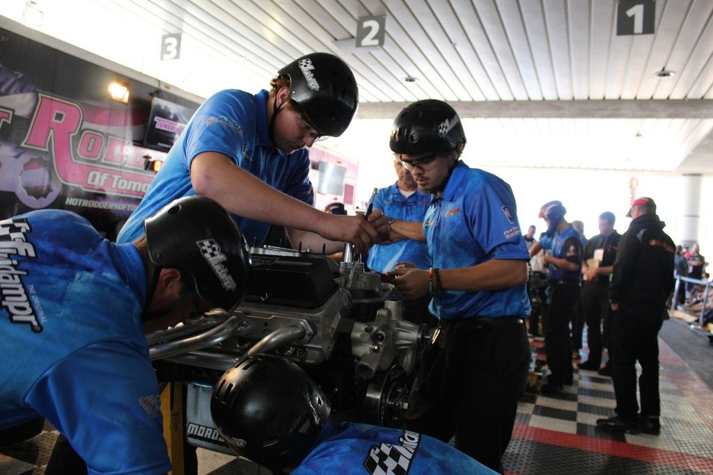 Lakeshore_HS's tweet photo. Lakeshore High School Engine Build Club Wins First Place at SEMA Show Playoffs in Las Vegas, Nevada!  

#LakeshoreHighSchool #EngineBuildClub #SEMAShow #HotRoddersOfTomorrow #FirstPlace https://t.co/qK9oL867zD