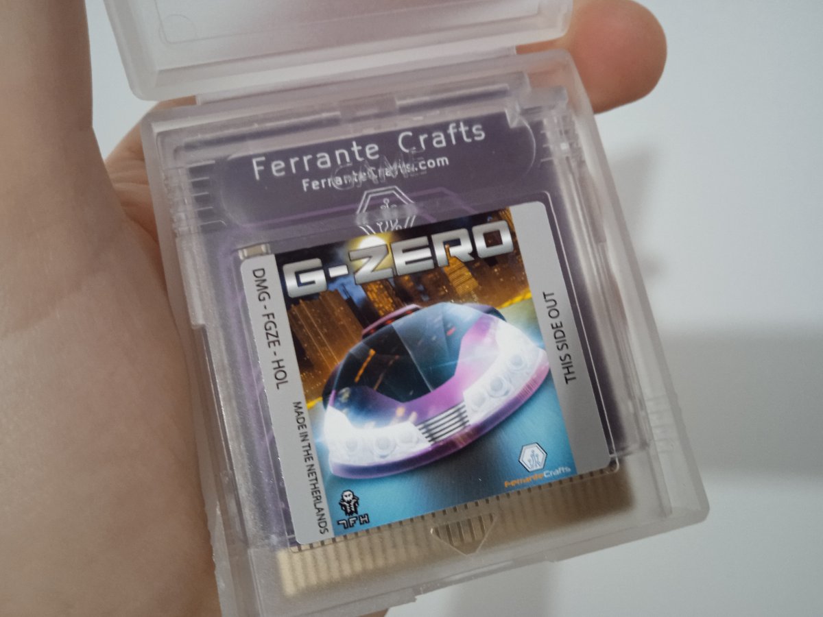 Ya tenemos en casa el cartucho de G-ZERO !  ya podemos jugarlo en maquina real :D

agradecer a <a href="/User0x7f/">User0x7f</a> por el desarrollo y a <a href="/FerranteCrafts/">Ferrante Crafts</a> por publicarlo