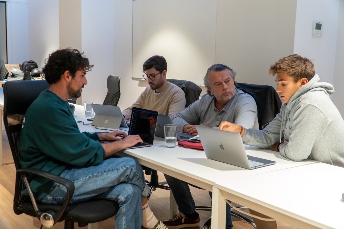 AticcoLab's tweet photo. Hoy hemos empezado con el Startup Booster Bootcamp, mañana os contamos más🤫 https://t.co/sAQWKKPf0d
