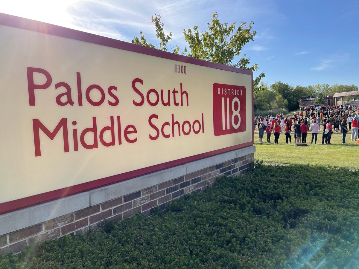 Congratulations to <a href="/PalosSouth118/">Palos South 118</a> which was recently named an exemplary school by the Illinois State Board of Education. Kudos to the students, teachers, and staff for joining the top 10% of all middle schools in Illinois. Great job! patch.com/illinois/palos…