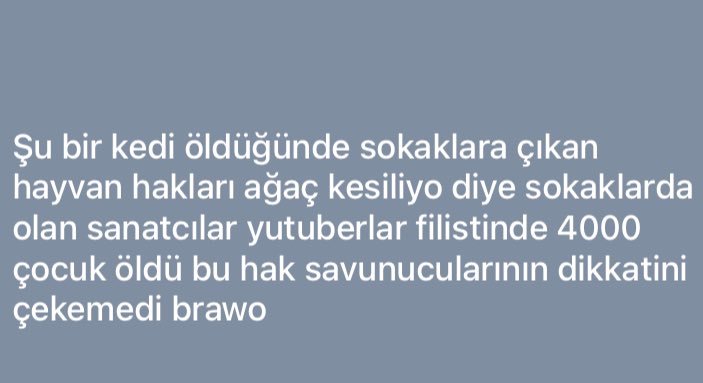 Siyasetle işim yok insan olmaya çalışıyorum sadece..