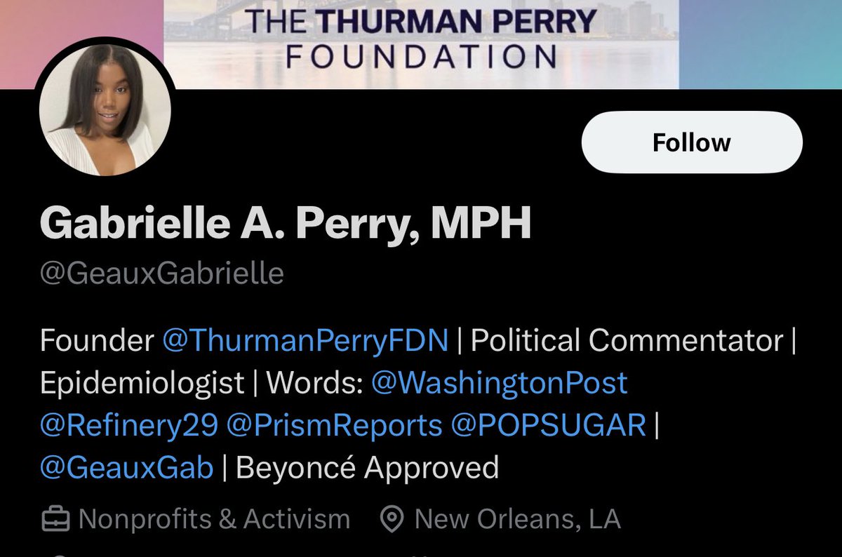 tify330's tweet photo. “Political Commentator” 🤣🤣🤣
I trust no one with that title in their bio cause it equals loud and wrong. I am embarrassed for her #LearnCivics https://t.co/BoPe2n2B9M