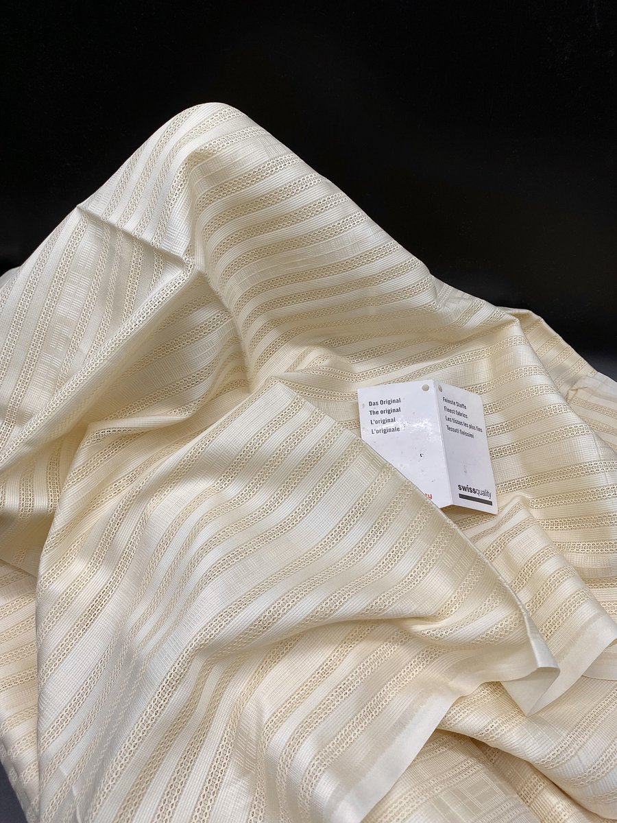 asm__tex's tweet photo. *swiss stiku &amp; silver box

*price tag 🏷️ 3000

*head office :shop no.c28 gidan dantata opp gandujiyya block kwari market

*branch : shop no.26 shy plaza kofar gadon kaya BUK road*m https://t.co/wVjrcVEcQ0
