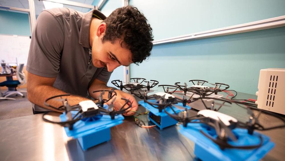 A team of Embry‑Riddle Aeronautical University students is conducting research using swarm microdrones that could change the way 3D mapping is done, especially in complex, hard-to-reach locations.

skydanceimaging.com/embry%e2%80%91…