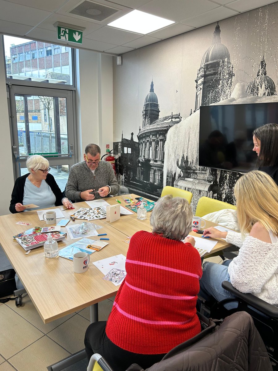 It’s that time of year again! 🎄

We’ve had a lovely afternoon getting crafty at the centre today. Service users have been collaging some Christmas designs for our charity cards...

Keep your eyes peeled on how to purchase this year's charity Christmas cards. 🎄🎅🏼

#PAUL4BRAIN🎁