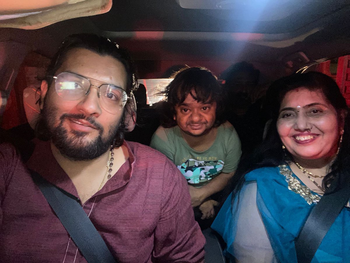 nikita_paliwal's tweet photo. @RameshGaud16 रमेश गौड़ भाऊ, मुंबई प्रदेश सचिव, RPI, और जनता के प्रिय नेता के जन्मदिन के जनउत्सव में शामिल होने का मौका मिला इसके लिए धन्यवाद । 🙏💐
आप ऐसे ही हम से दोस्ती निभाते रहो और प्रगति के पथ पे आगे बढ़ते रहो😊 https://t.co/7bDFaXMlP9