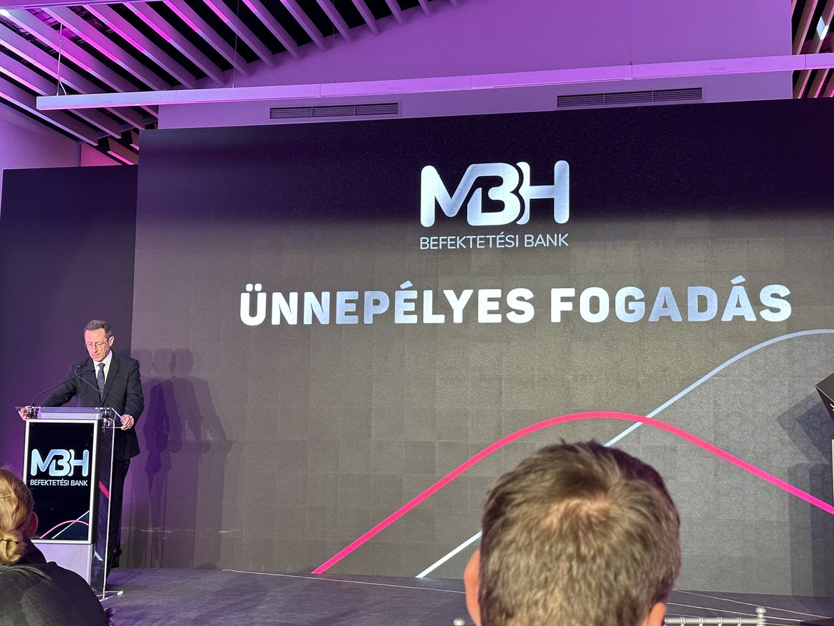 BrettKing's tweet photo. Tonight I’m helping launch #MBHBefektetesiBank in Budapest with the Minister of Finance and others talking the future of industry in the EU and beyond #Future #Bank5.0 https://t.co/U0EVdyKpea