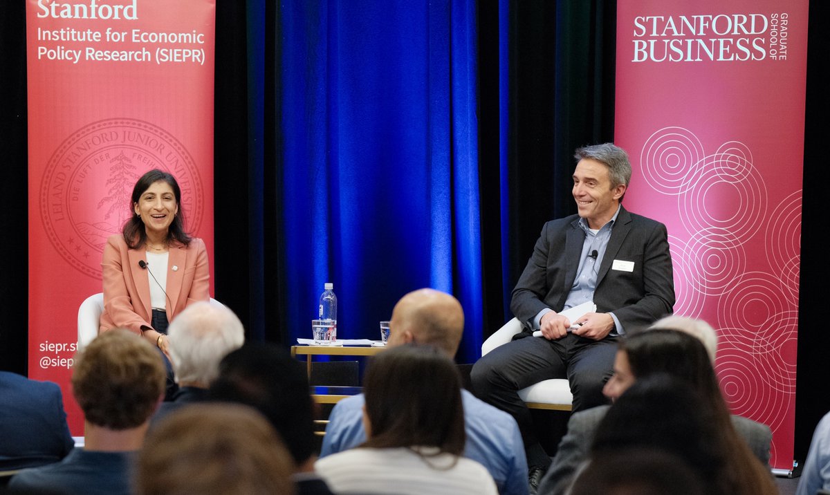 ICYMI: @FTC's @linakhanFTC delivered a message at last week's event co-hosted by @siepr and @StanfordGSB: Antitrust authorities are paying close attention to moves by the private sector to propel artificial intelligence. 📰: stanford.io/46a4U2I 📺: bit.ly/47piz73