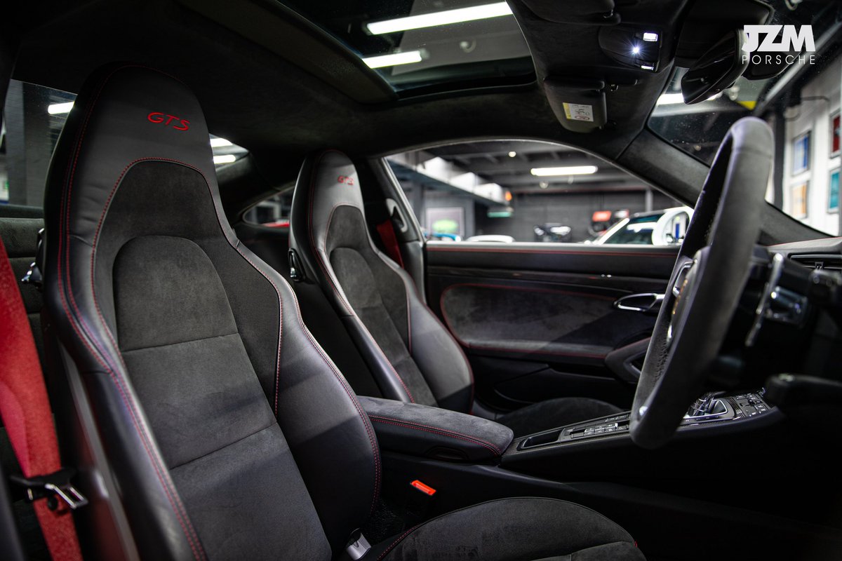 991.2 Carrera GTS, finished in Carrara White Metallic with contrasting Black Extended Leather / GTS Interior Package with Red Stitching

jzmporsche.com/cars/porsche-9…
