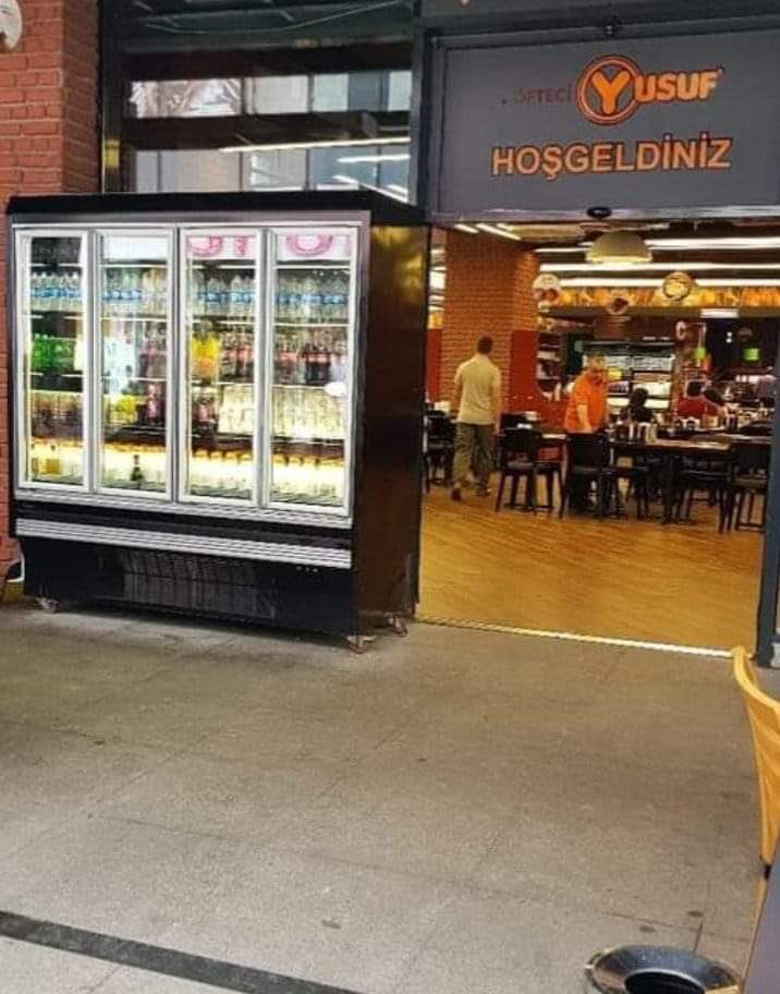ademtaflan55's tweet photo. Bu millet yükselttiği gibi
Alçaltmasını da biri Yusuf efendi
Boykot’a bekliyoruz https://t.co/RBWrwCDbBd