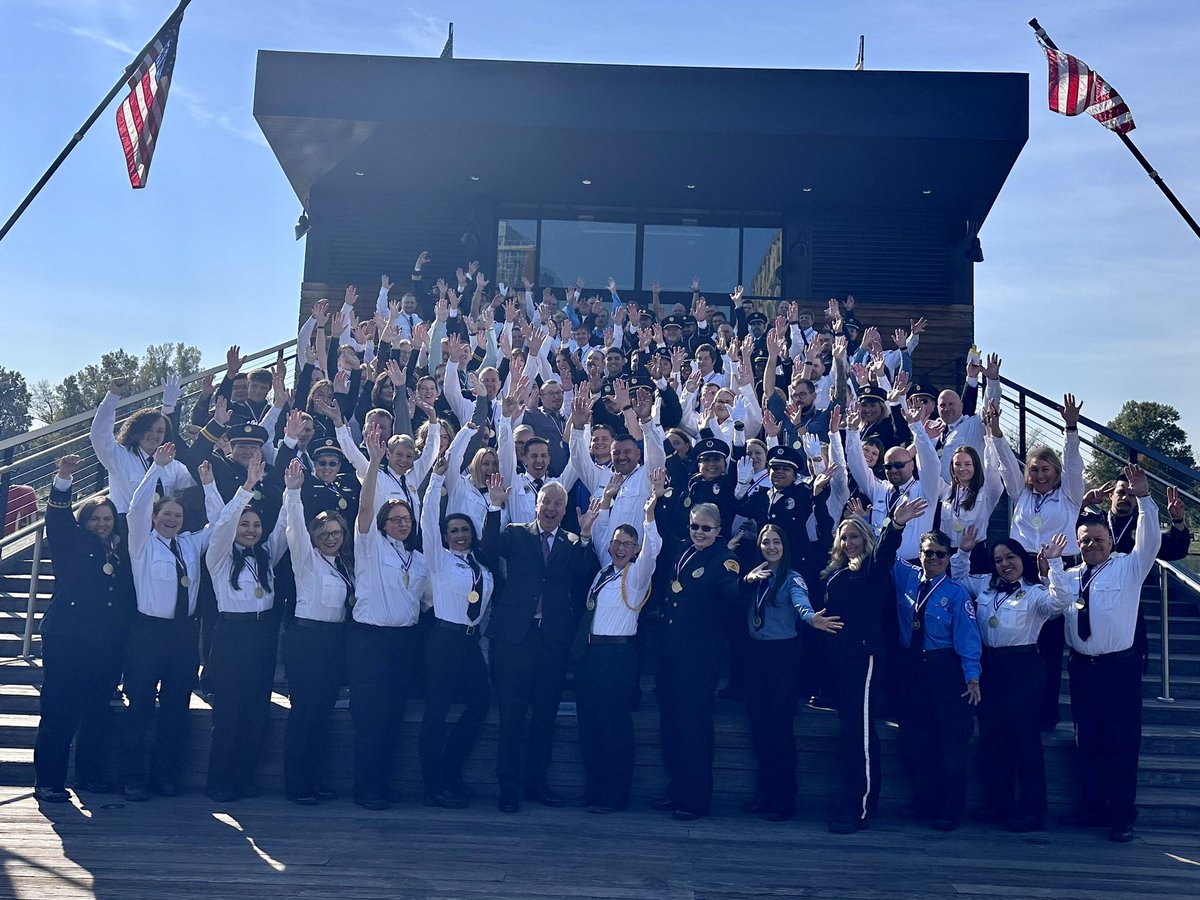 amerambassoc's tweet photo. Meet the 2023 Stars of Life! #StarsofLife #SupportEMS https://t.co/5ExZSxusxU https://t.co/j0x4gg0nFU
