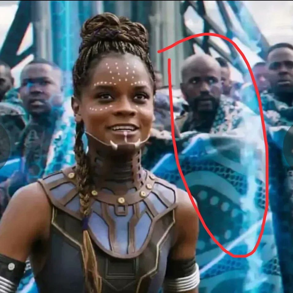 lindaikeji's tweet photo. Avengers & Black Panther actor Taraja Ramsess & his three children k!lled after he crashed his car into broken down tractor

An actor and stunts man known for his work in Black Panther and The Avengers has died in a car crash that also k!lled three of his children, including a newborn daughter.

Taraja Ramsess, 41, was driving a car full of his children when he crashed into a broken-down tractor-trailer on a highway exit in DeKalb County, Georgia, on Halloween night, October 31, 2023.

His family members have now confirmed that Taraja's 13-year-old daughter Sundari, 10-year-old son Kisasi, and eight-week-old daughter Fugibo have all d!ed since the crash.

Taraja and his daughters died in the crash on Tuesday night while son Kisasi was rushed to hospital.

His grandmother confirmed the 10-year-old died of his injuries four days later.

Taraja's three-year-old daughter Shazia survived and is in the hospital recovering from minor injuries.

Another 15-year-old girl who was in the car was barely hurt.

Police confirmed that Taraja was behind the wheel when the car slammed into the trailer, but the cause of the crash remains unclear.

Taraja earned stuntman roles in Avengers: Endgame and Avengers: Infinity War.

Also among his 78 listed credits on IMDb were dozens of art department roles in films like The Hunger Games: Catching Fire and Fast & Furious 7.

"All who knew and met him know how special Taraja was," His mother, Akili wrote in a heartwrenching post announcing his death.

"He had a deep capacity for love and loved his children more than all.

"He loved his martial arts, motorcycles, and all things related to filmmaking.