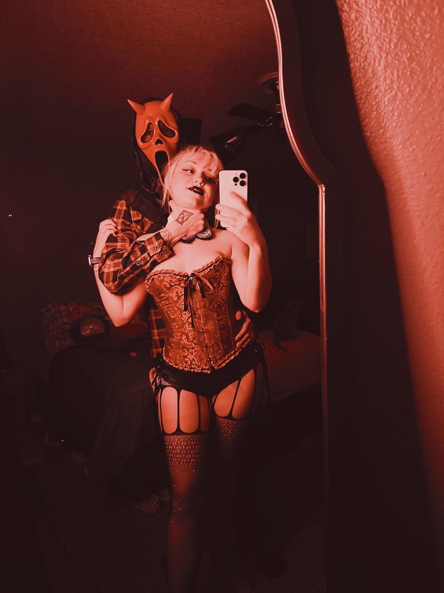 fieryphenix01's tweet photo. Daddy😈👻🔪❤️‍🔥 https://t.co/j16Uj5BDTA