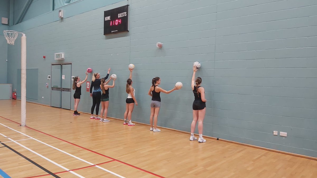 SevernStars's tweet image. We had such a great time last week at our half term camps! 

Thank you to all who attended - we hope you enjoyed it as much as we did! 💙🌟🧡

#FutureStars #netballcamp #netballtraining