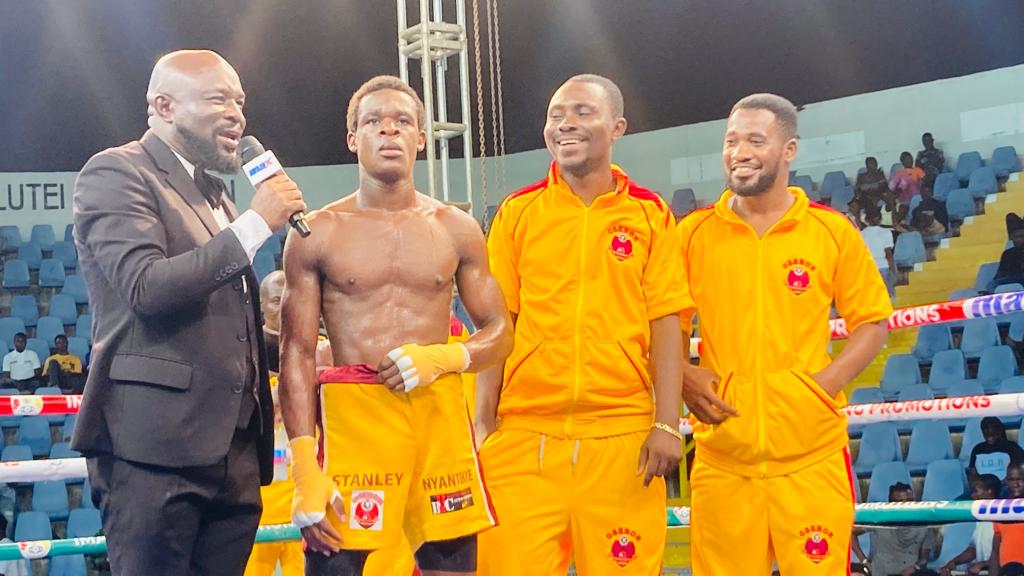 BoxingGhana's tweet photo. I'LL BRING OTUMFUOR A WORLD TITLE: ASHANTI WARRIOR VOWS https://t.co/fsq0c2GEFo
#GPBL #StanleyNyantakyi https://t.co/SZqHuxOjxo