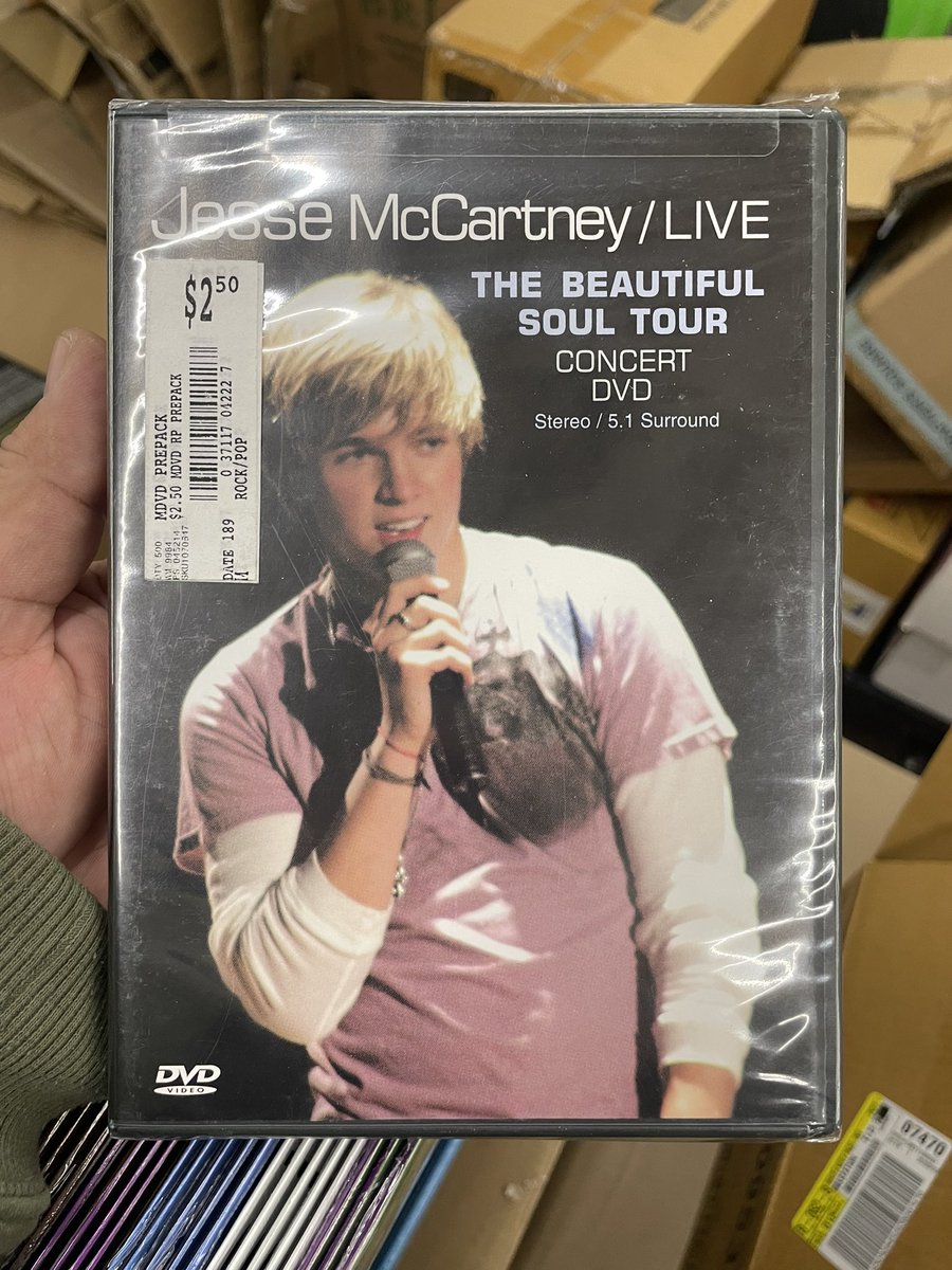 RollingDinsFire's tweet photo. dollar tree haul 🥴🥴 https://t.co/ArQooFb5zZ