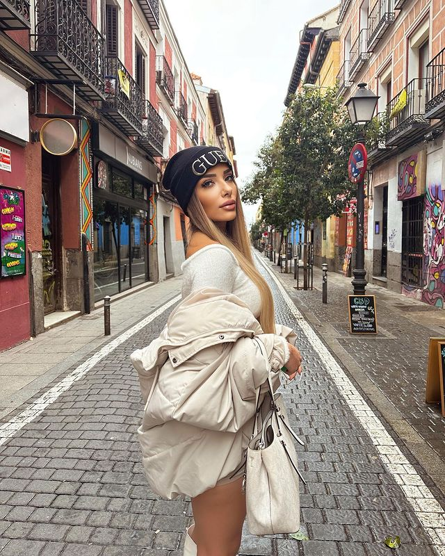 OFSpainGratis's tweet photo. Onlyfans de aidaaaamc (Aida Mañana) Gratis sin censura en Telegram:
https://t.co/DPH8X1ADRe https://t.co/khF0cRcITR