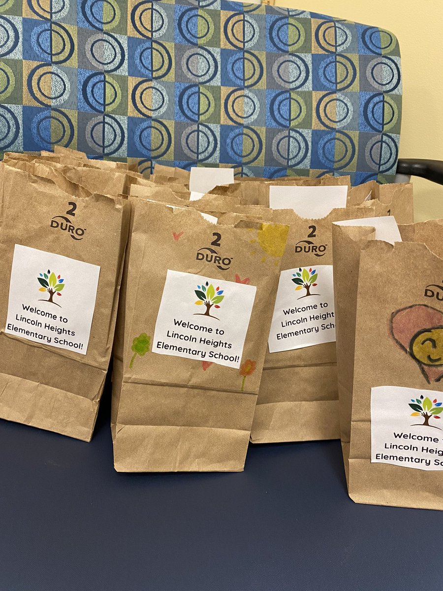 5th Grade GROW Ambassadors worked hard to make welcome bags for new students who join us at @LHECMES throughout the year! They included a handwritten card, LHES pencil, fun erasers, school wide GROW matrix, and LHES vision statement in each bag. 💙💚 #schoolcounseling