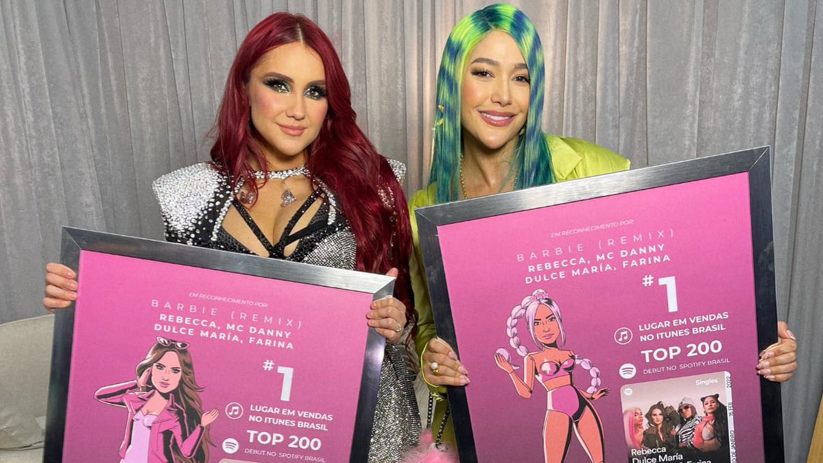 ObsFamosos's tweet photo. Dulce María recebe reconhecimento na Colômbia por sucesso de música com #Rebecca e Mc Danny | https://t.co/l7WMwuVKD4
#DulceMaría #Farina #MCDanny https://t.co/CvttvSPovJ