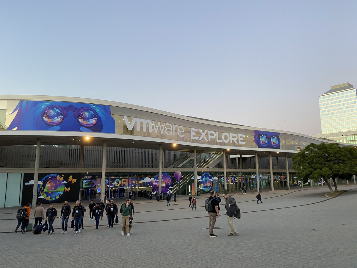 DKok24's tweet photo. yes, finally arrived at Explore #VMwareExplore #VMware #ITQlife #DDKadmin https://t.co/cP2fIyAcLx