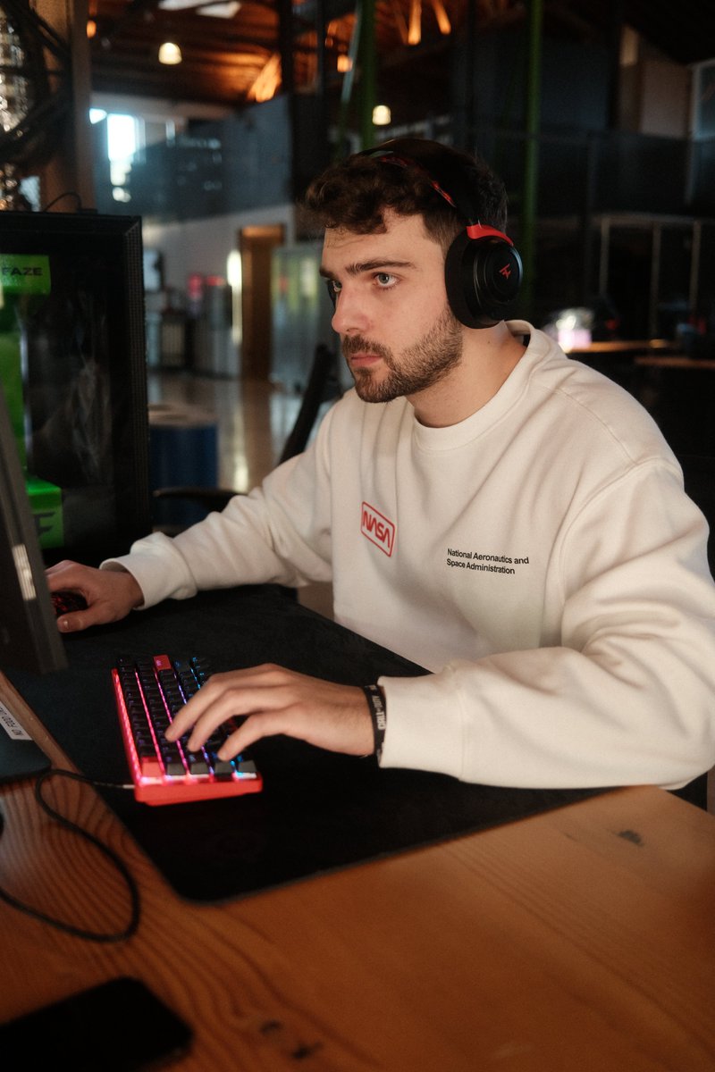 FaZe Clan tweet media