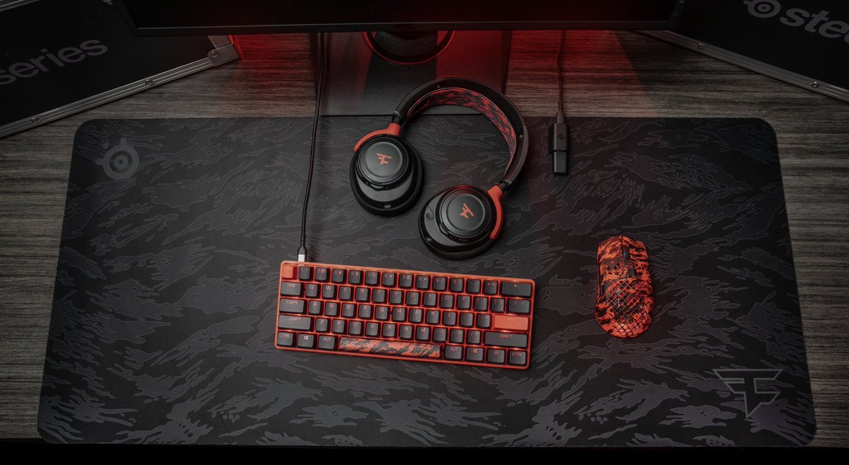 The most glorious duo in gaming.

FaZe Clan x @Steelseries, available at <a href="/BestBuy/">Best Buy</a>

🛒 bestbuy.com/site/promo/ste…